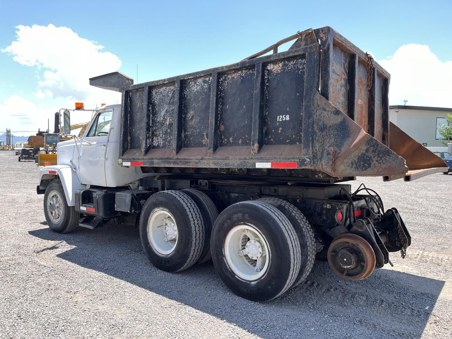 ./imagenes/INVOICE/2019/17659/ROTATOR DUMP TRUCK (15).JPG